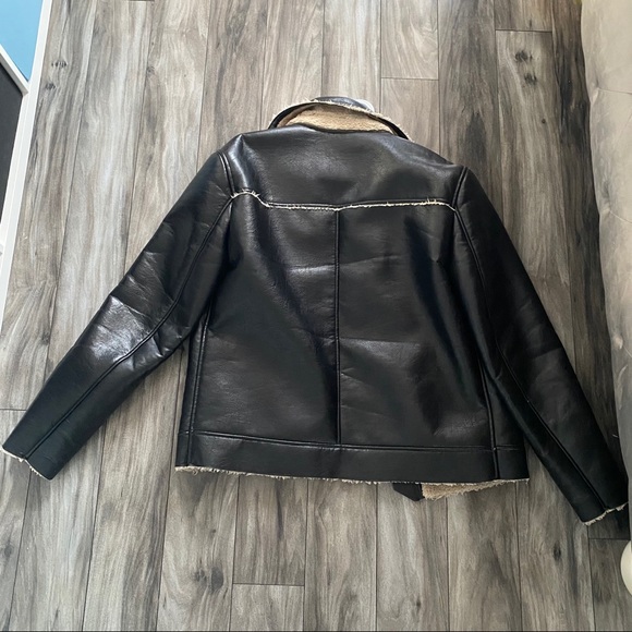 BLACK LEATHER JACKET - Picture 2 of 3